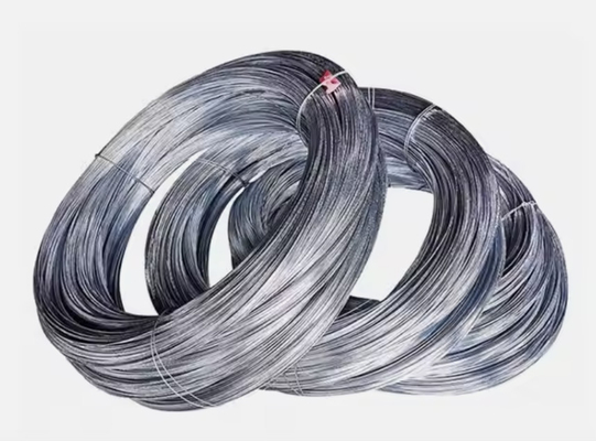 Cables de acero galvanizado de alambre de cercas de bajo carbono para la unión y malla